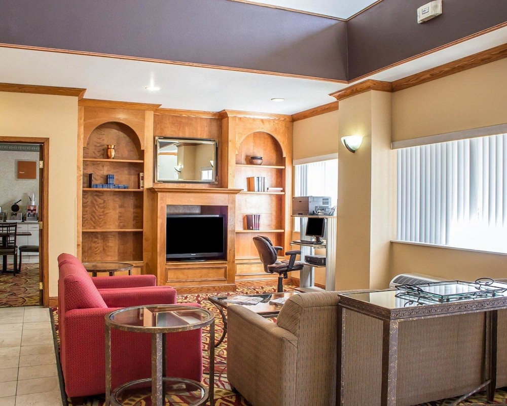 Baymont by Wyndham Phoenix North 33/47