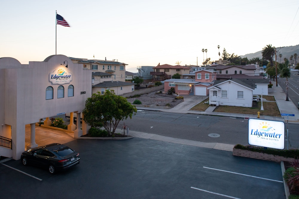 Edgewater Inn And Suites 69/76