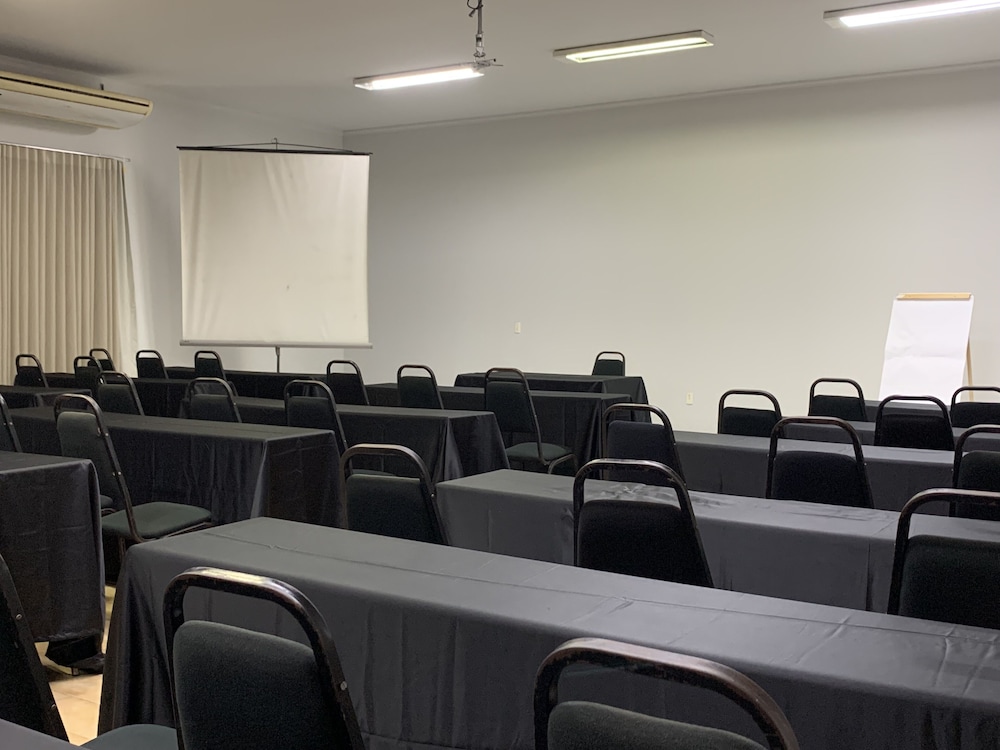 BANDEIRANTE PANTANAL HOTEL 34/48