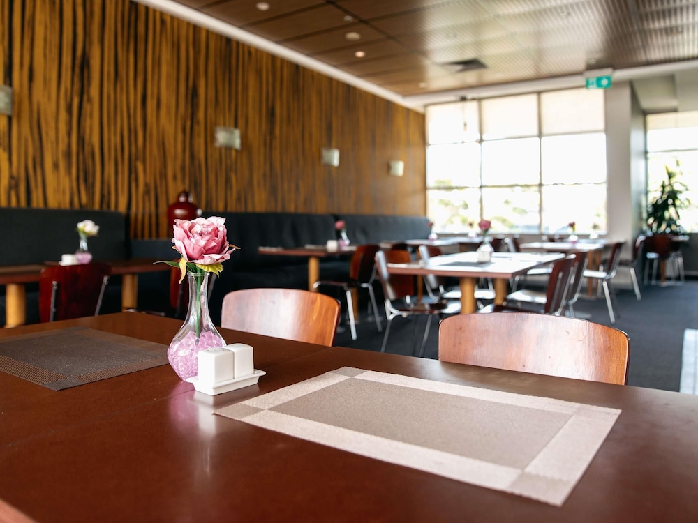 Mercure Sydney Parramatta 35/50