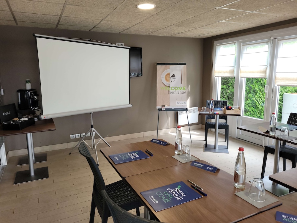 Campanile Saint Quentin 54/73