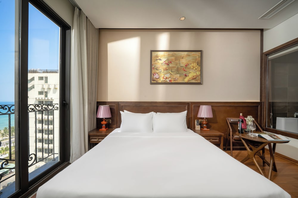 Golden Lotus Hotel Da Nang 10/50