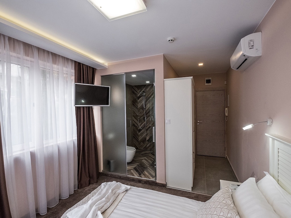 Caro Aparthotel 14/50