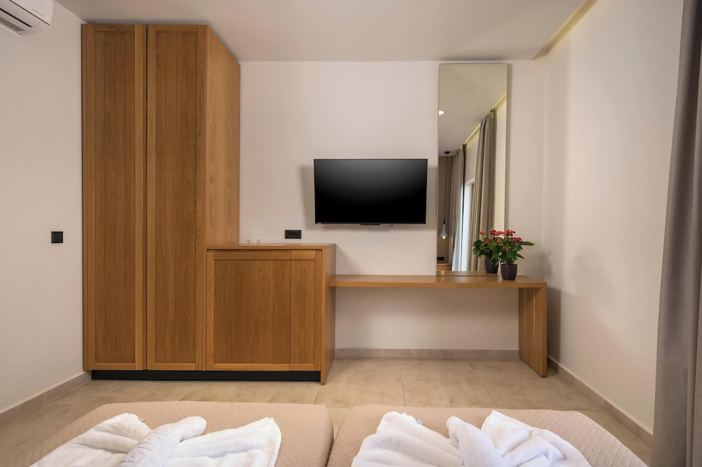 Petritos Rooms And Studios 36/50