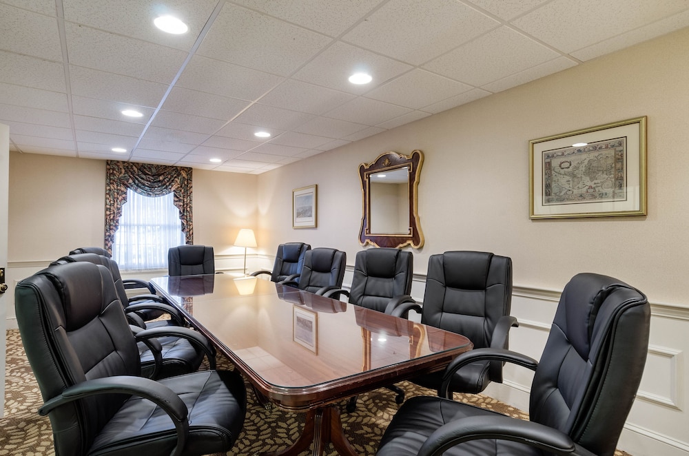 Comfort Inn Auburn-Worcester 40/46