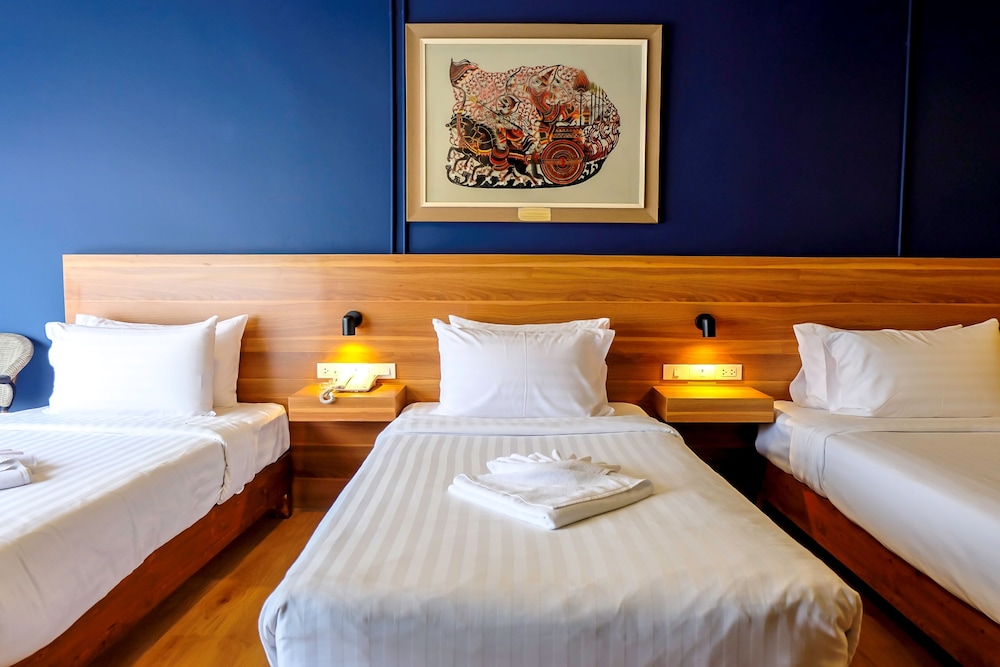 Siri Oriental Bangkok Hotel (ex The Warehouse Bangkok) 9/50