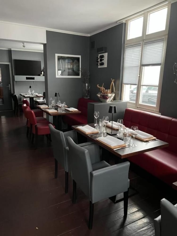 Hotel Restaurant zum alten Postwagen 40/50