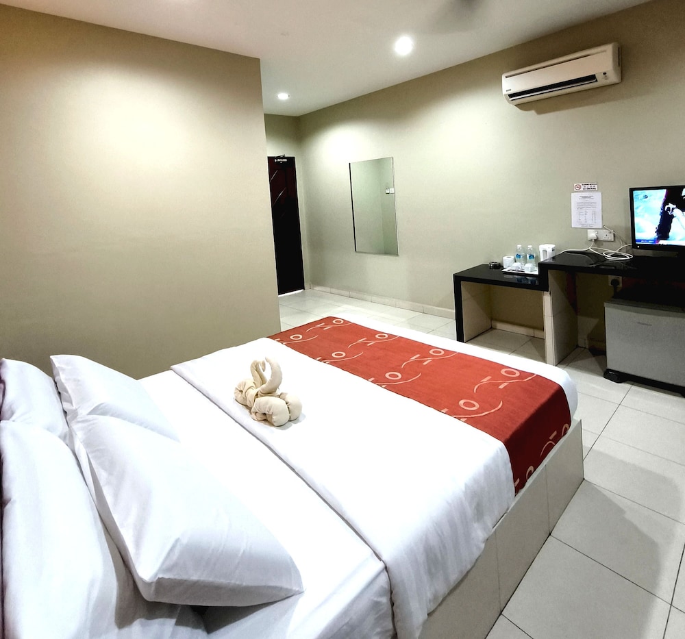 OYO 90906 Rumah Rehat Awana 19/45