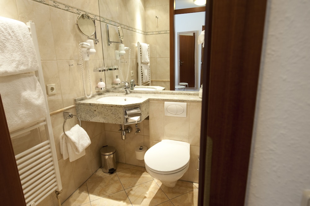 Graf Eberhard Hotel 7/70