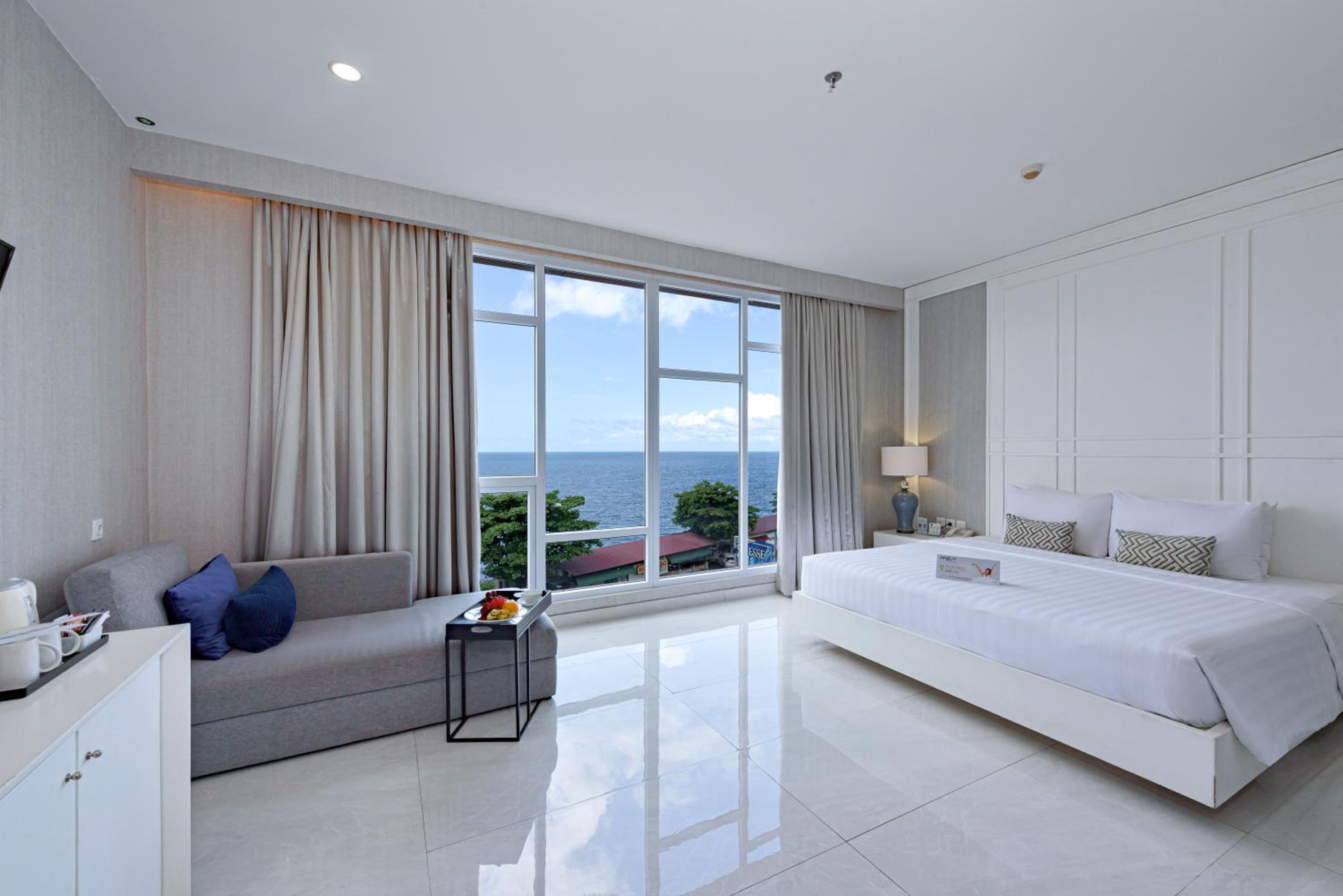Grand Whiz Megamas Manado 14/39