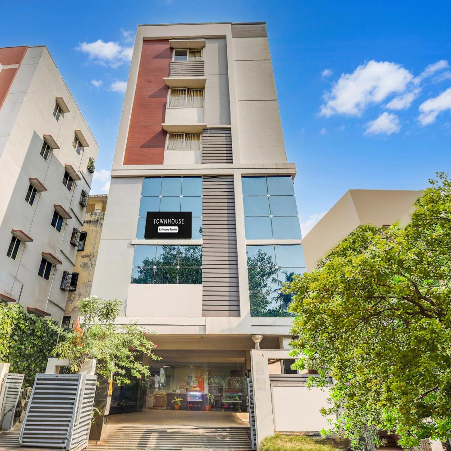 Sri Maharaja Inn 10/50