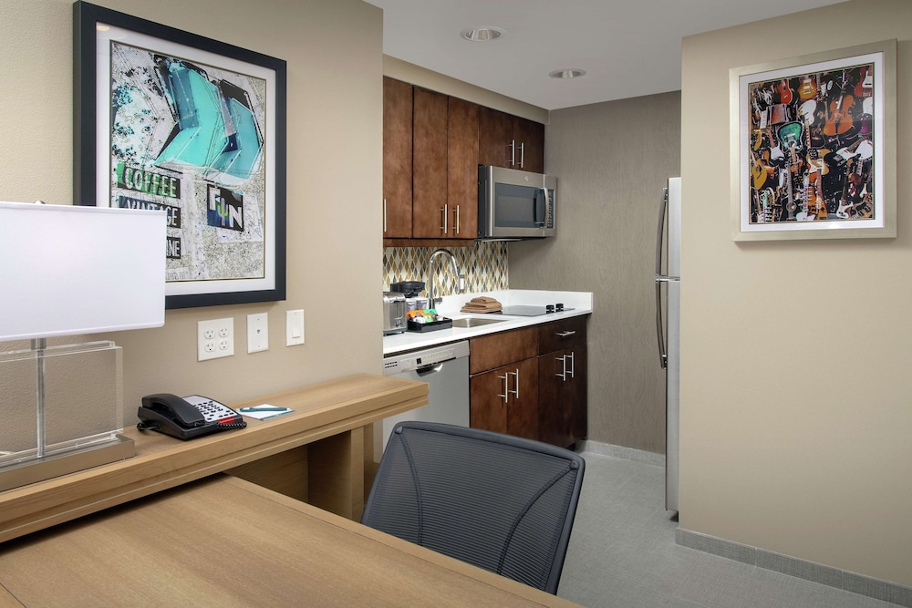 Homewood Suites by Hilton Austin Downtown 43/47