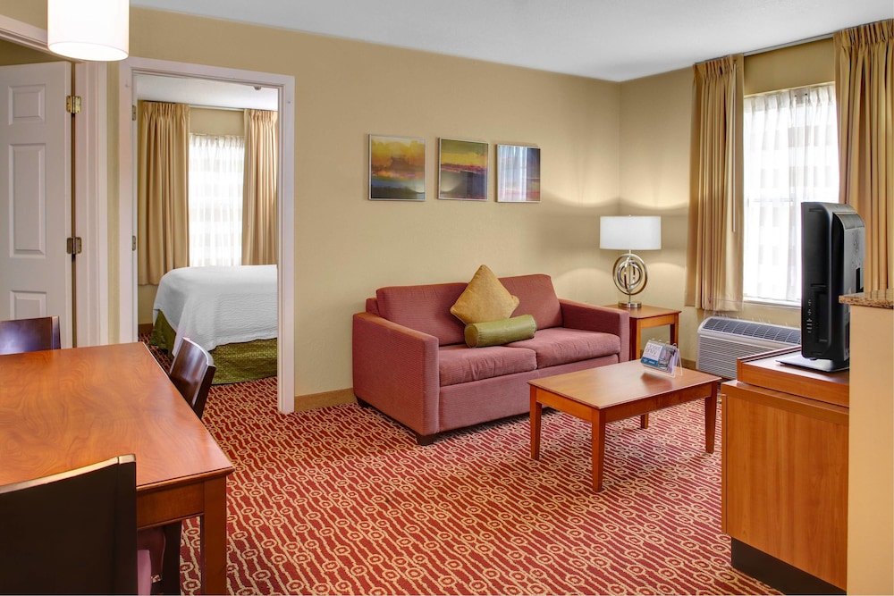 Towneplace Suites Findlay 18/29
