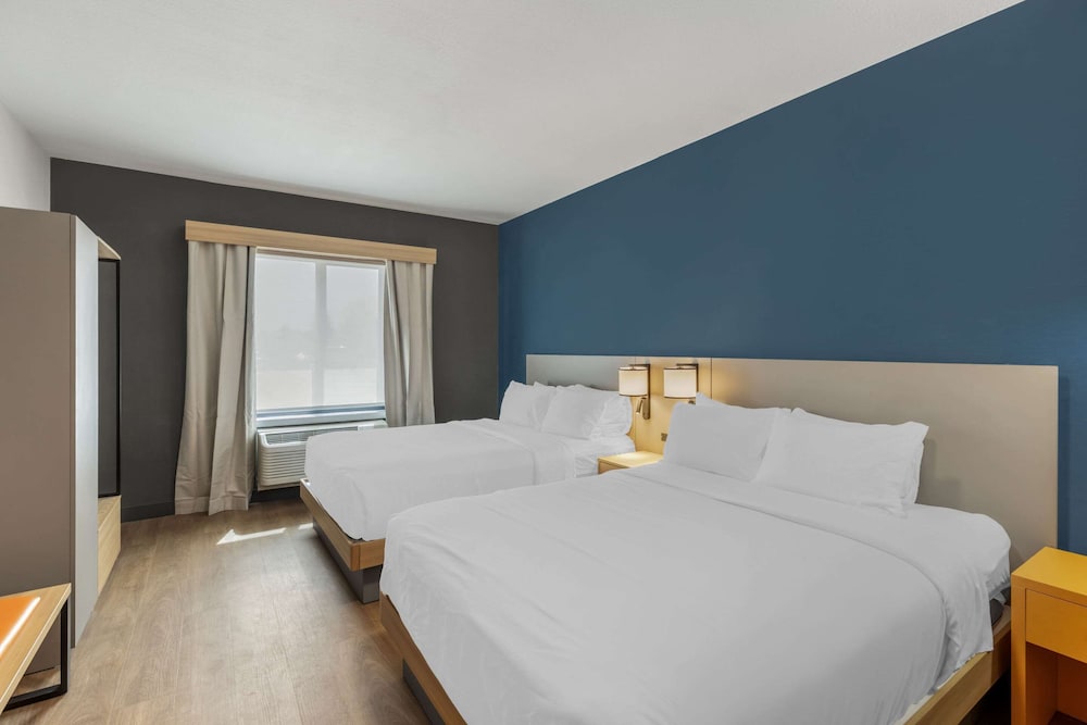 Comfort Suites Cheyenne, WY 6/26