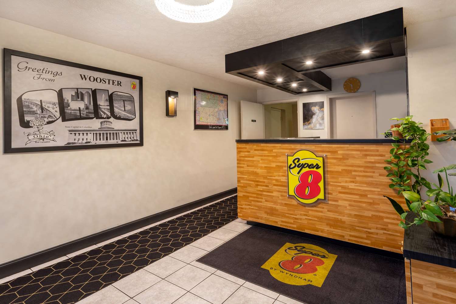 Super 8 by Wyndham Wooster 5/19