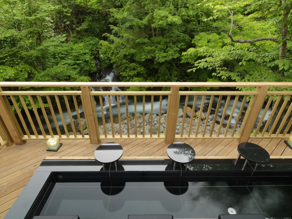 Niseko Konbu Onsen Tsuruga Besso Moku No Sho 68/70