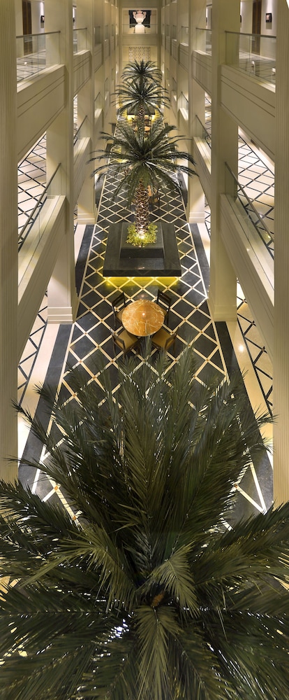 The Lalit Great Eastern Kolkata 62/65
