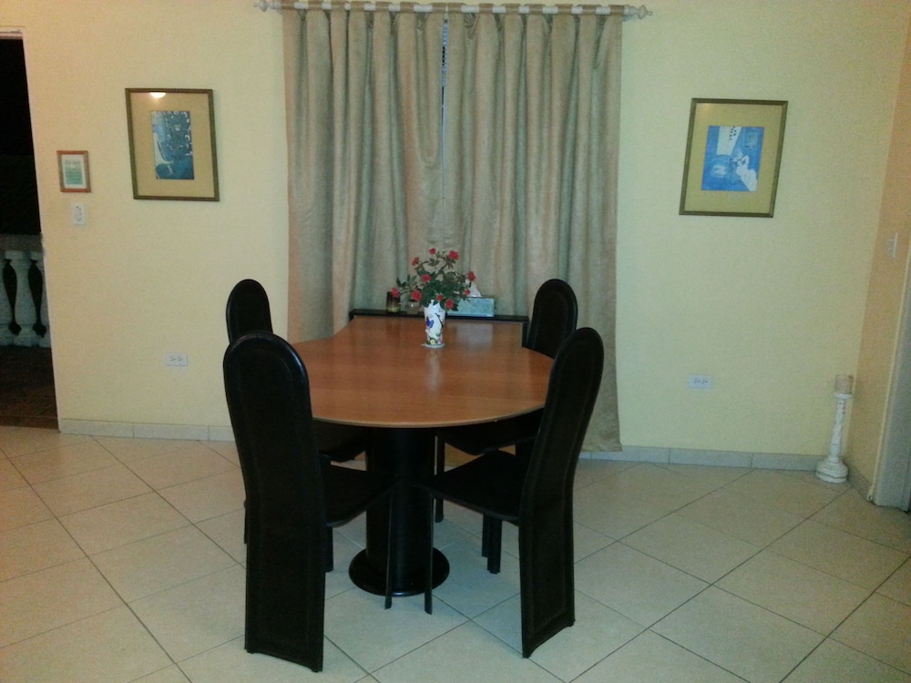 Le Chateau Ocean Villas 24/48