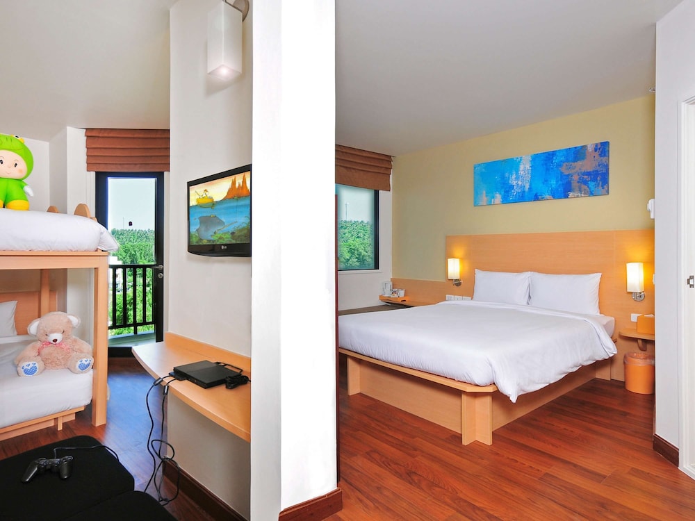 ibis Phuket Kata 14/49
