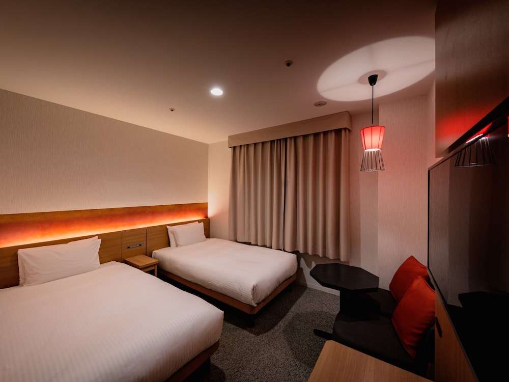 MODERATE, TWIN BEDS
