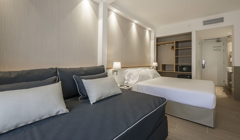 Hotel Rosamar Es Blau Lloret Adults Only 15/71