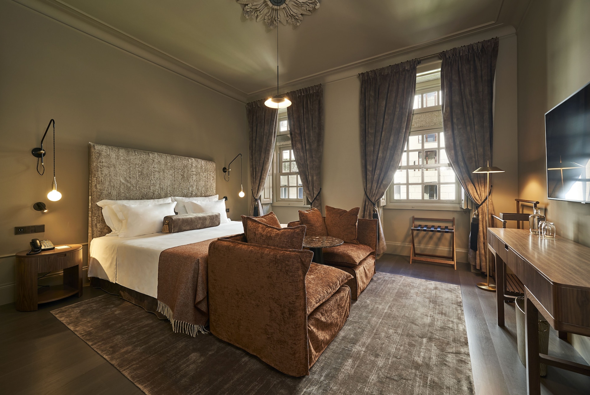 Palace, Double Bed