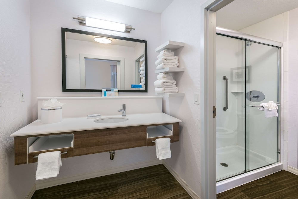 Hampton Inn Suites San Antonio Brooks City Base Tx 9/37