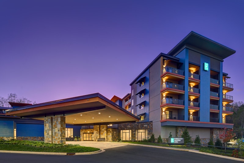 Embassy Suites by Hilton Gatlinburg Resort 5/55