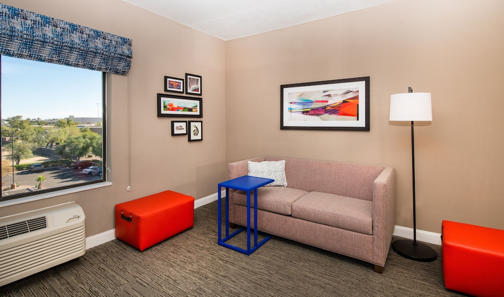 Hampton Inn Phoenix Airport North 36/53