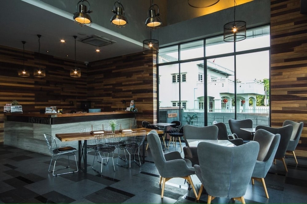Space 59 Hotel 40/46