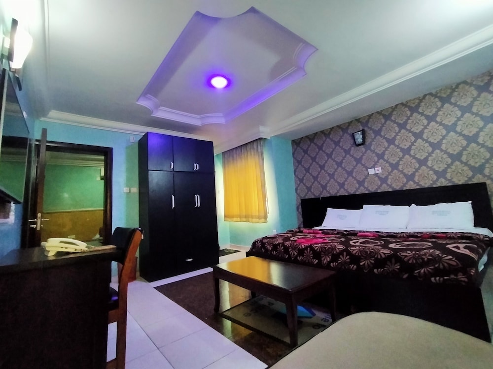 Orient Hotel & Plaza Ltd 13/26