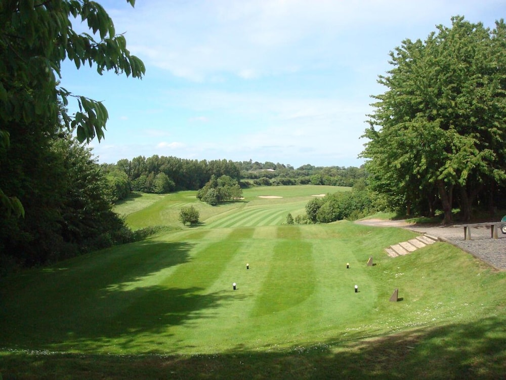 Cave Hotel and Golf Resort 47/58