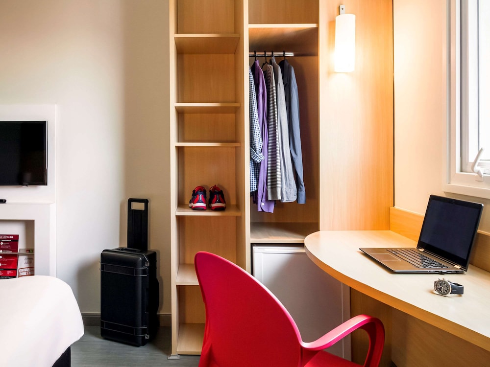 Ibis Marilia 31/64