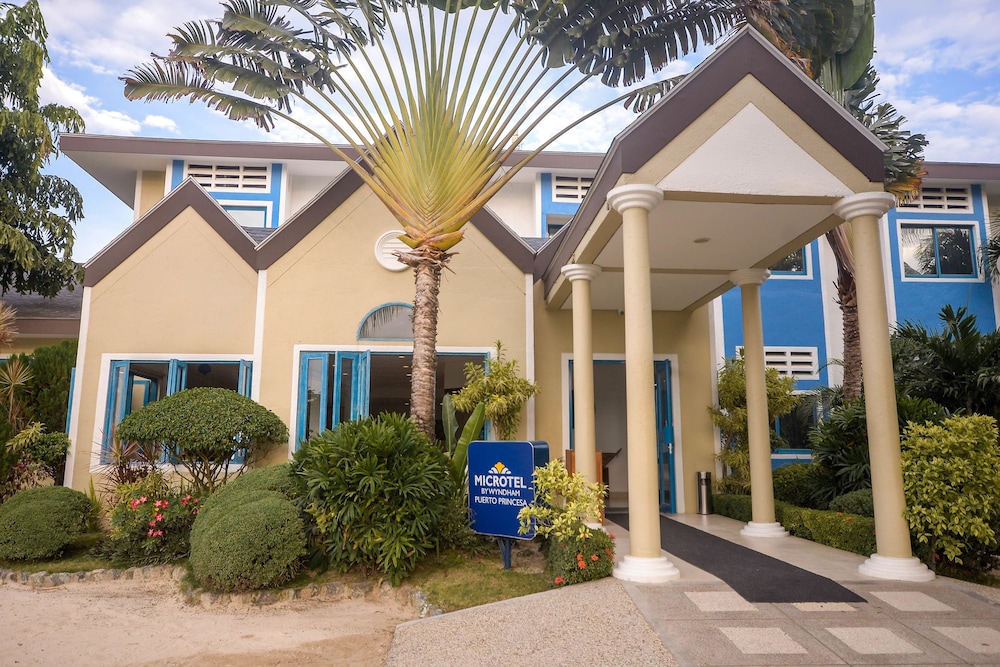 Microtel by Wyndham Puerto Princesa photo5