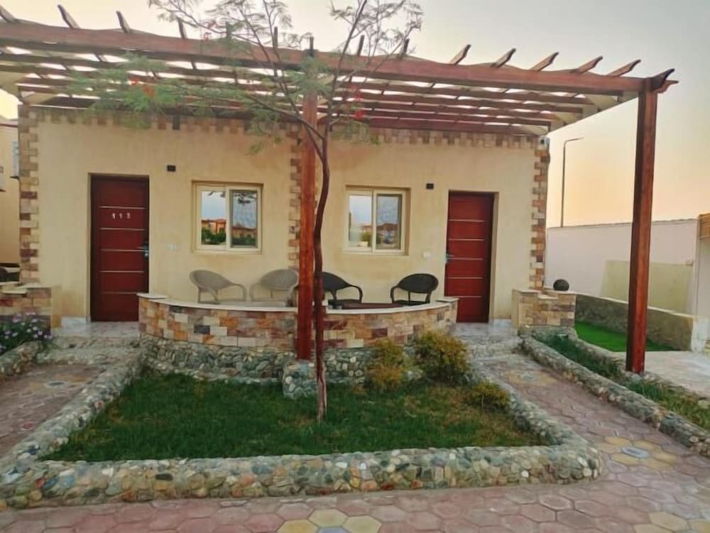 Dolphin Continental Hotel in QUSEIR