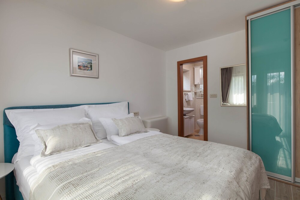 Pharia Aparthotel 13/61