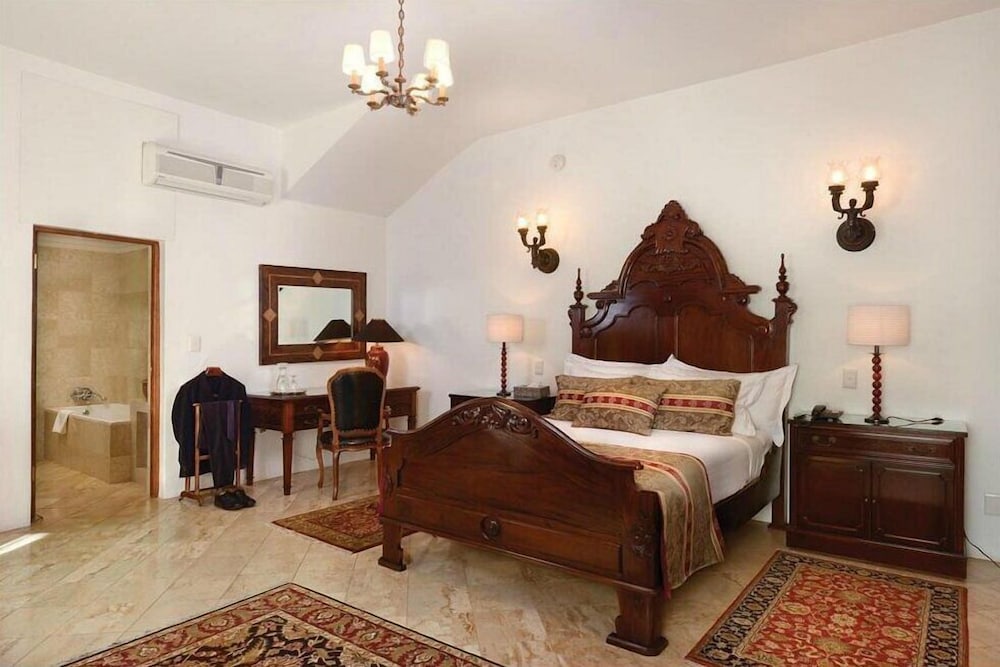 Waterkloof Mansion Boutique Hotel 3/26