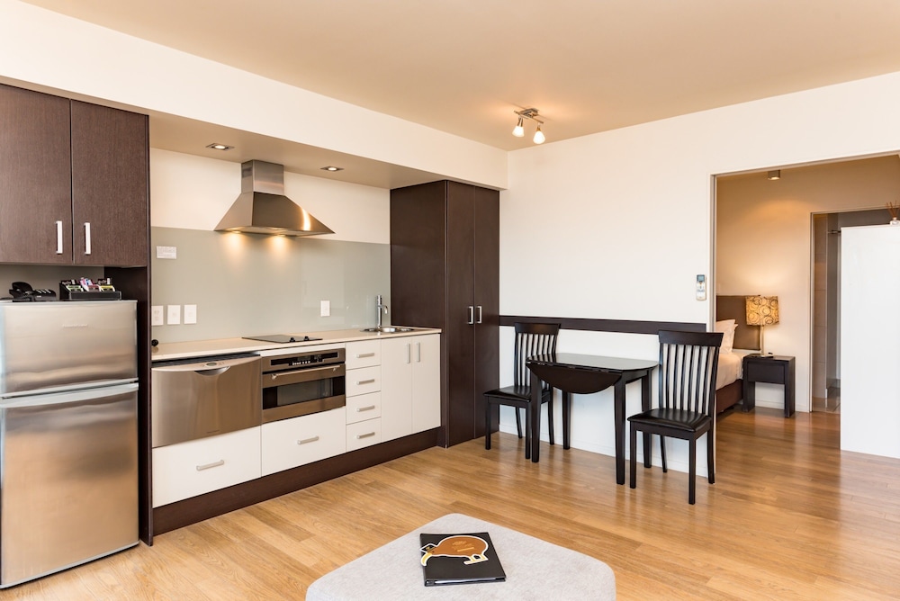 Sea Spray Suites 46/61