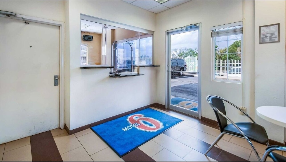 Motel6 Washington, DC - Convention Center 6/37