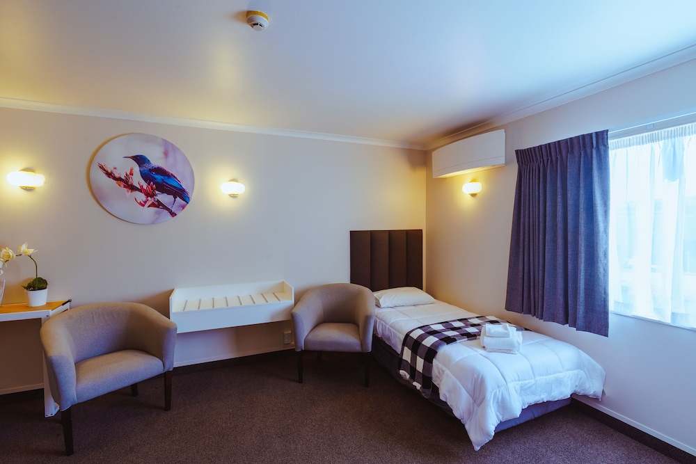 Anchorage Motor Lodge 15/43