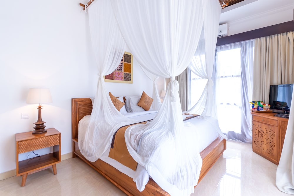 DELUXE, DOUBLE BED