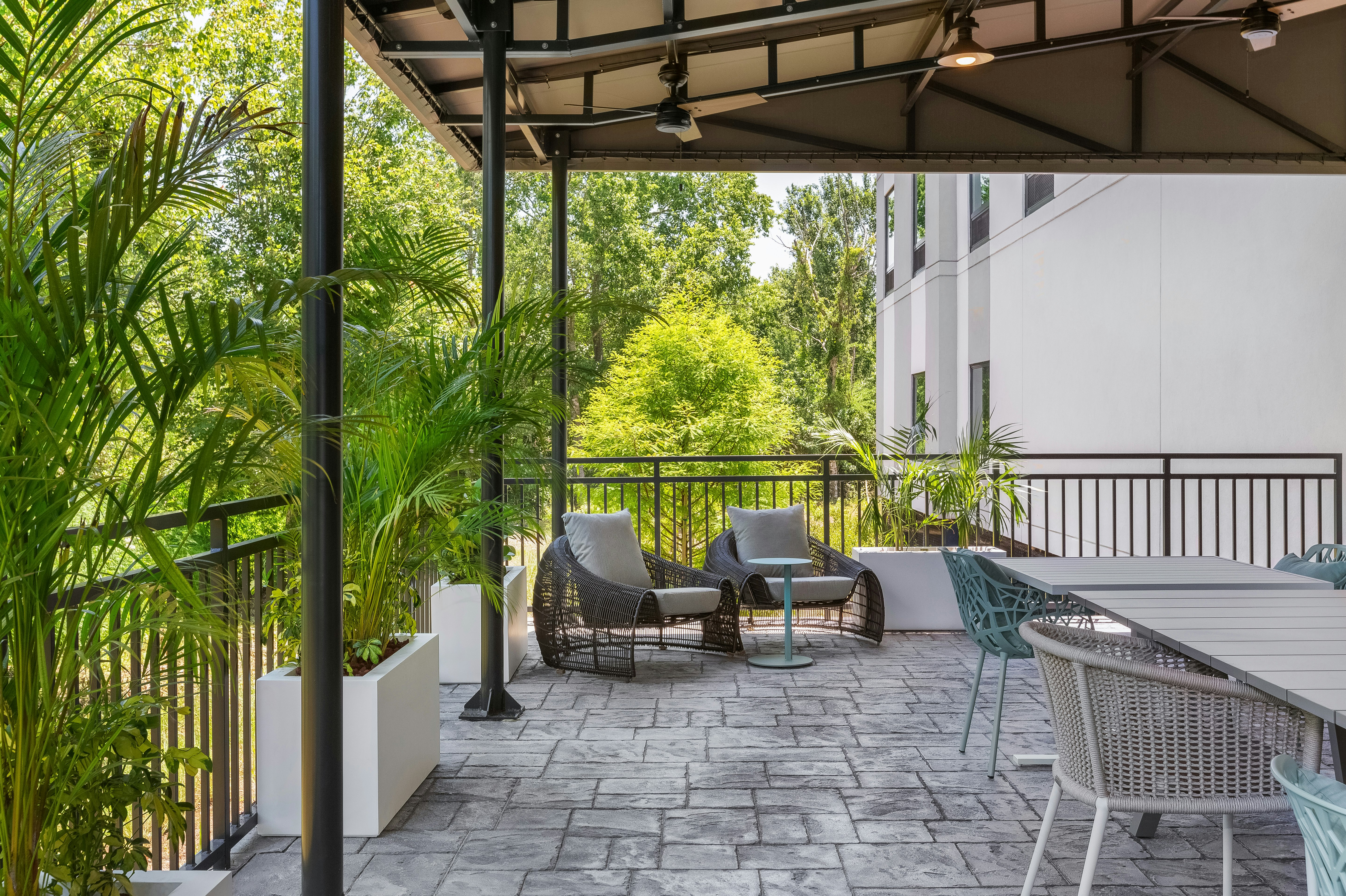 EVEN Hotel Orlando International Airport by IHG 50/50