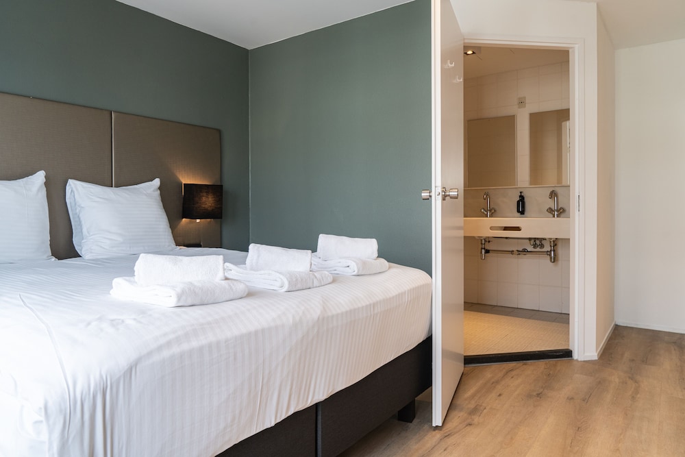 Hotel de Duif 16/50