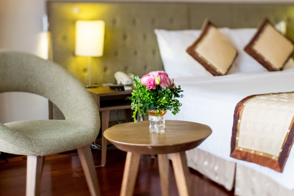 Muong Thanh Hue Hotel 52/74