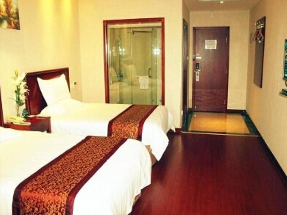 Greentree Inn Yancheng Dongtai Jianggang Yingbin Road Gangcheng Avenue Hotel 12/28