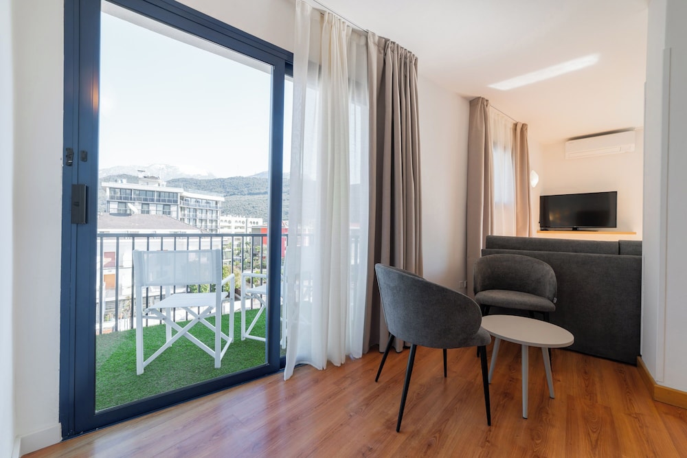 Hi Hotel 29/47