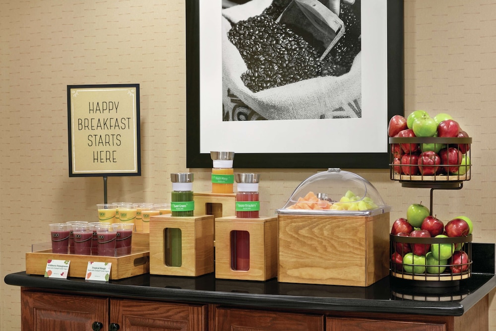 Hampton Inn and Suites Enid 40/50