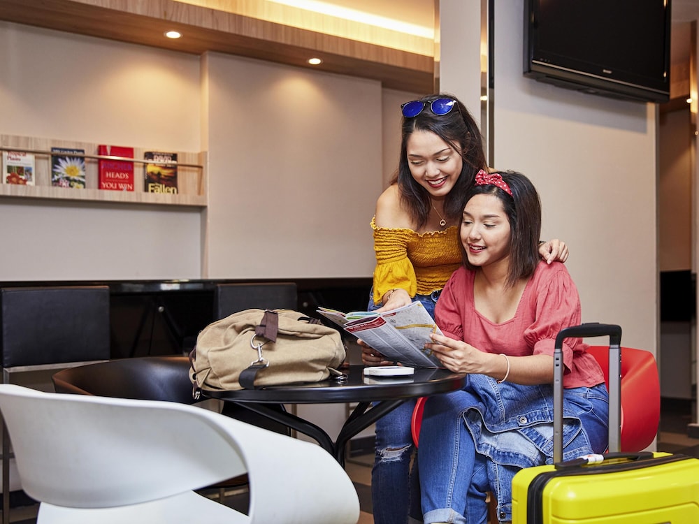 ibis budget Singapore Ruby 56/59