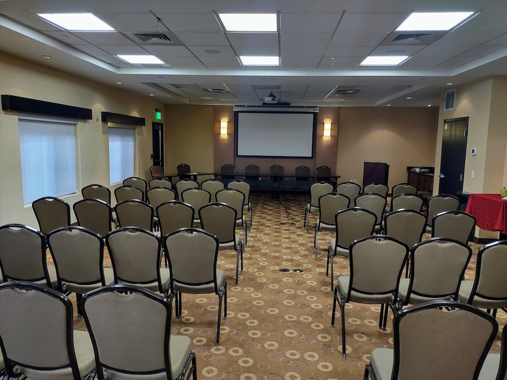 Hyatt Place Santa Fe 65/72