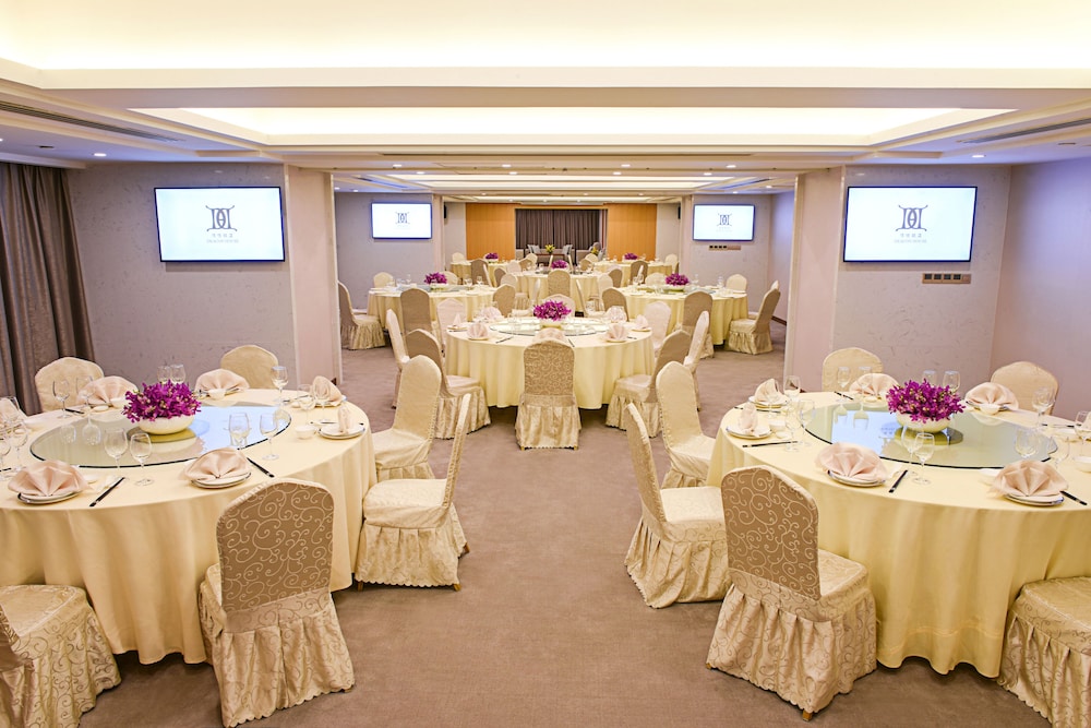 Deacon House Wuxi 42/50